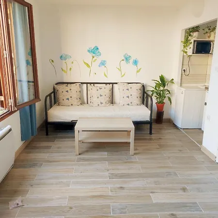 Studio Bleu En Face De La Gare 10mn Au Vieux Port Apartment Marseille