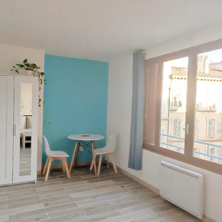 Studio Bleu En Face De La Gare 10mn Au Vieux Port Marseille